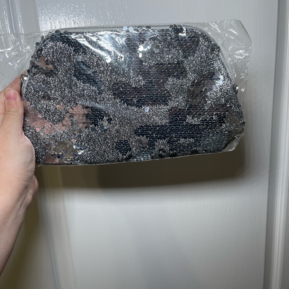 NEW Ulta Beauty Silver Sequin Zip Pouch - Picture 2 of 3